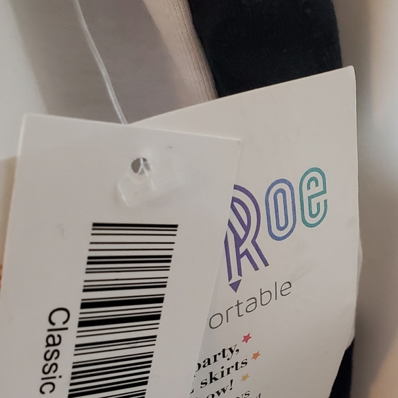 Lula Roe tee - Picture 2 of 5